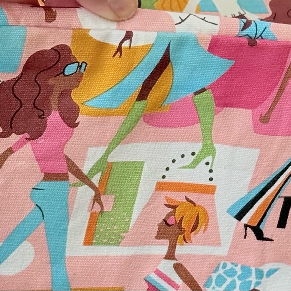 Neiman Marcus Pink Retro Tote Bag Purse Fashion Diva Print Wood Handles - Picture 7 of 9